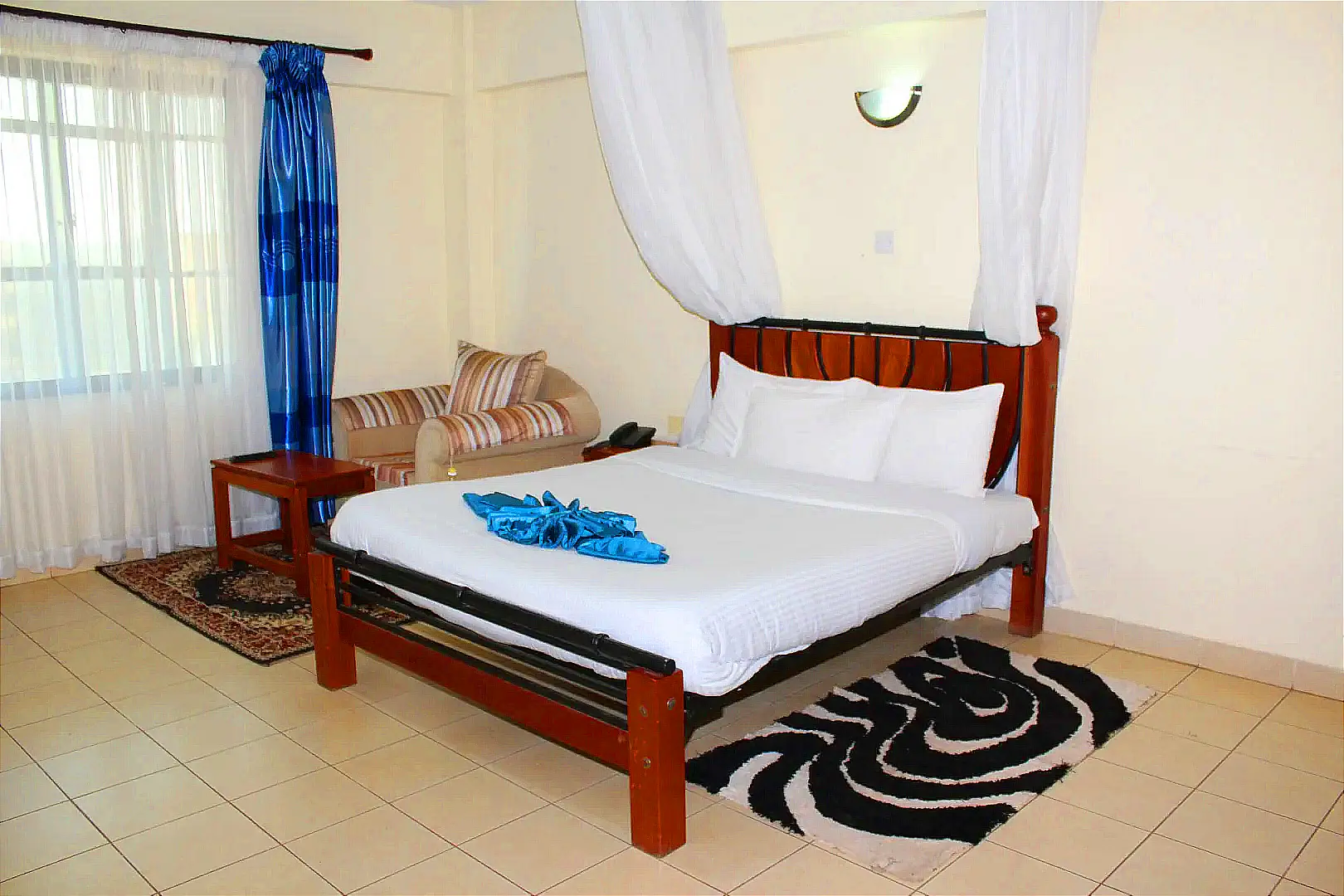 Comfortable Deluxe Suite